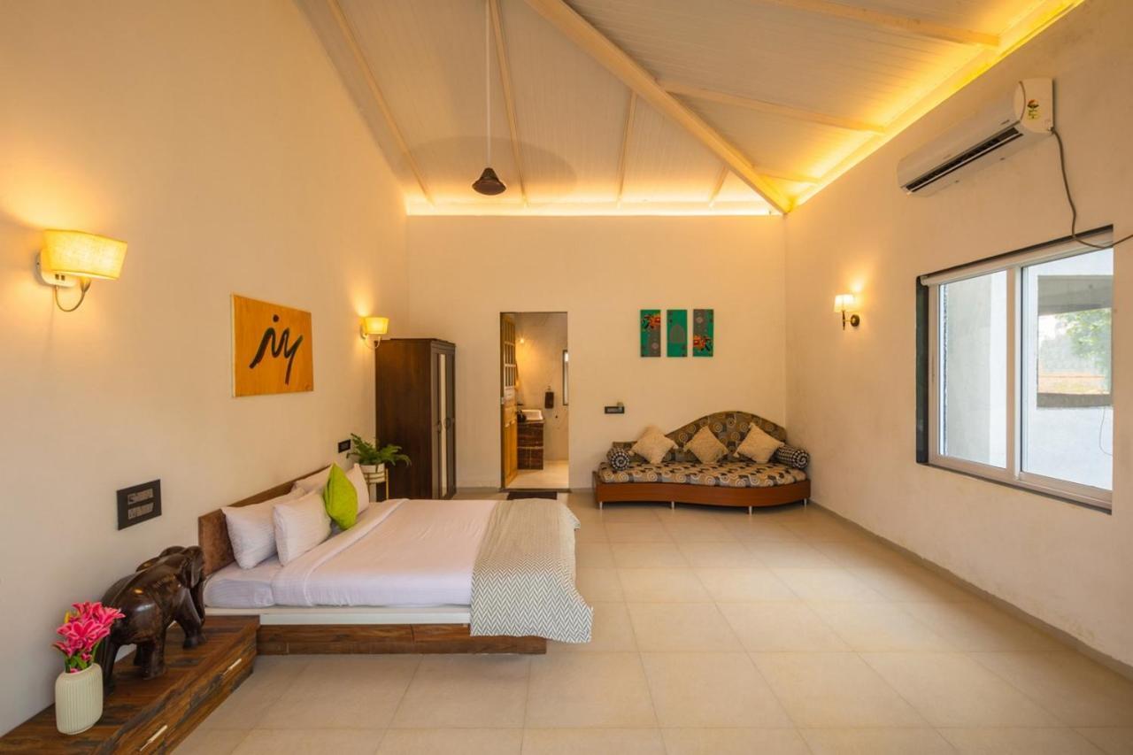 Saffronstays Turquoise Maison, カルジャット エクステリア 写真
