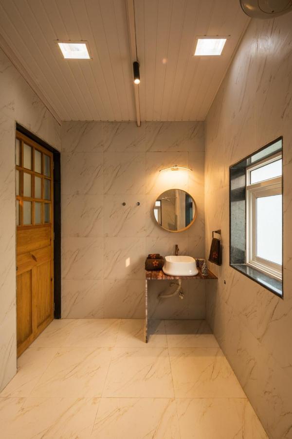 Saffronstays Turquoise Maison, カルジャット エクステリア 写真